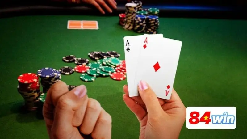 Quan sát kỹ lưỡng khi tìm bàn chơi Poker